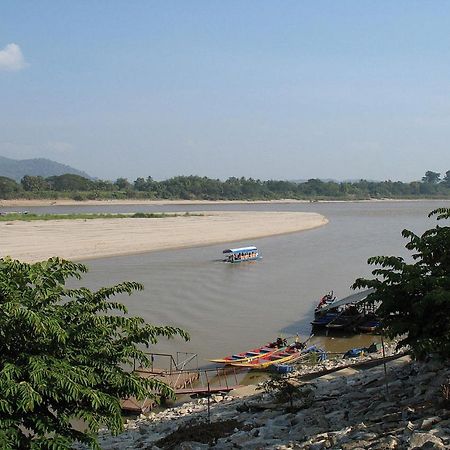 Oyo 359 Golden Nakara Place Chiang Saen Luaran gambar